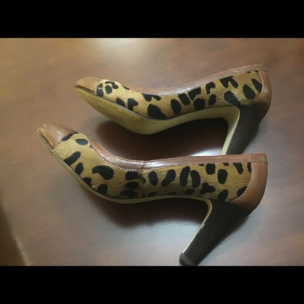 BEAUTIFUL Franco Sarto leopard mohair Pump